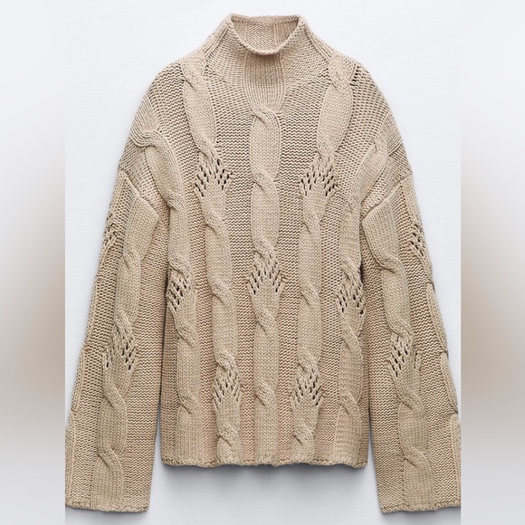 Cozy textured long sleeve turtleneck Zara sweater - Picture 2 of 4